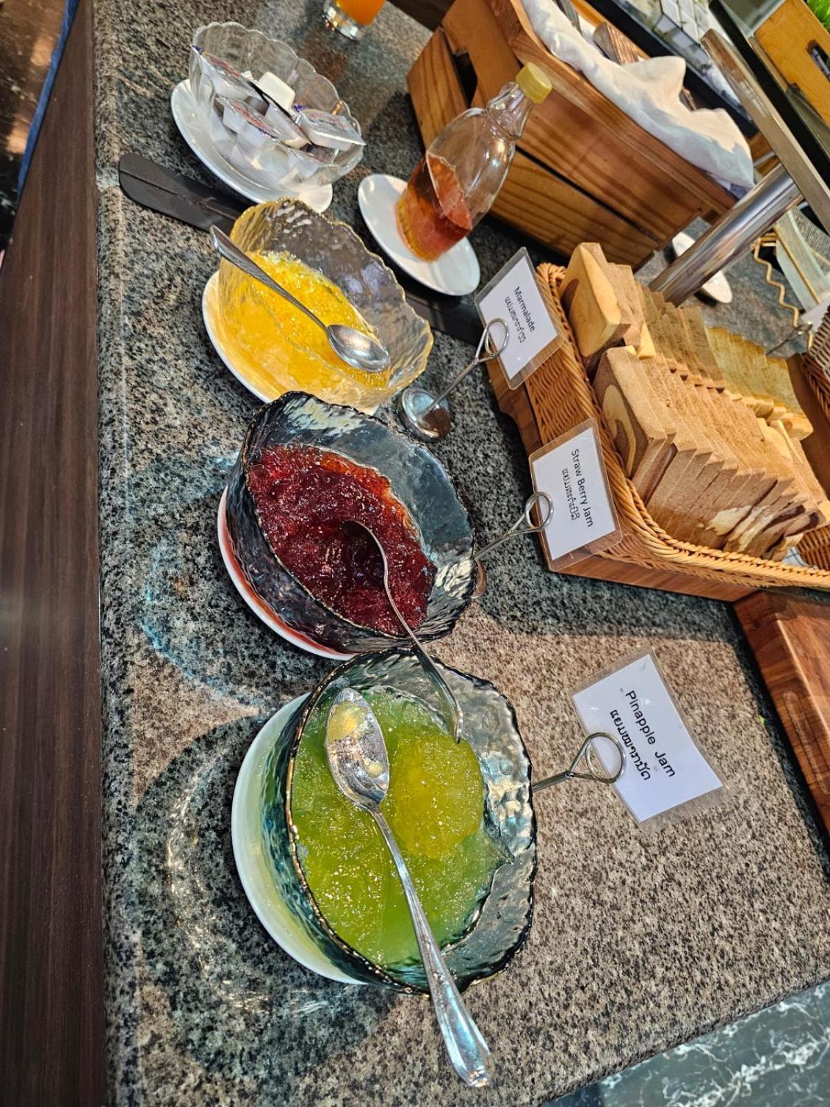 Family Boutique Hotel Вьентьян Экстерьер фото