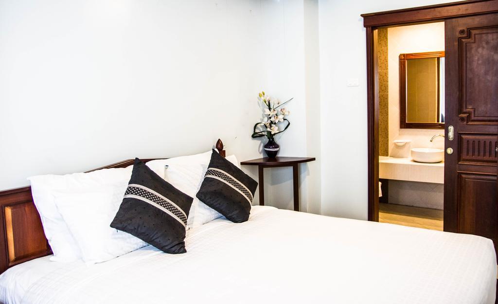 Family Boutique Hotel Вьентьян Экстерьер фото