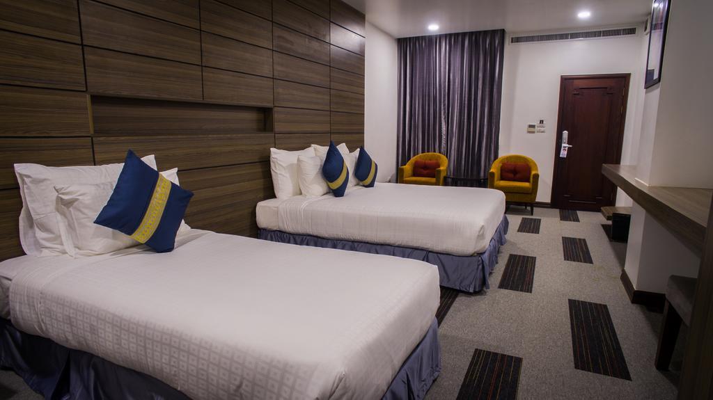 Family Boutique Hotel Вьентьян Экстерьер фото