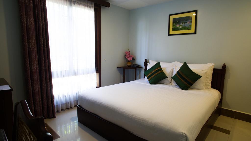Family Boutique Hotel Вьентьян Экстерьер фото