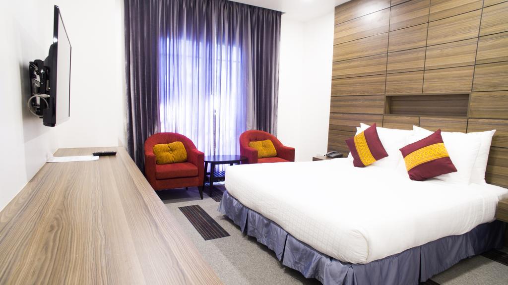Family Boutique Hotel Вьентьян Экстерьер фото