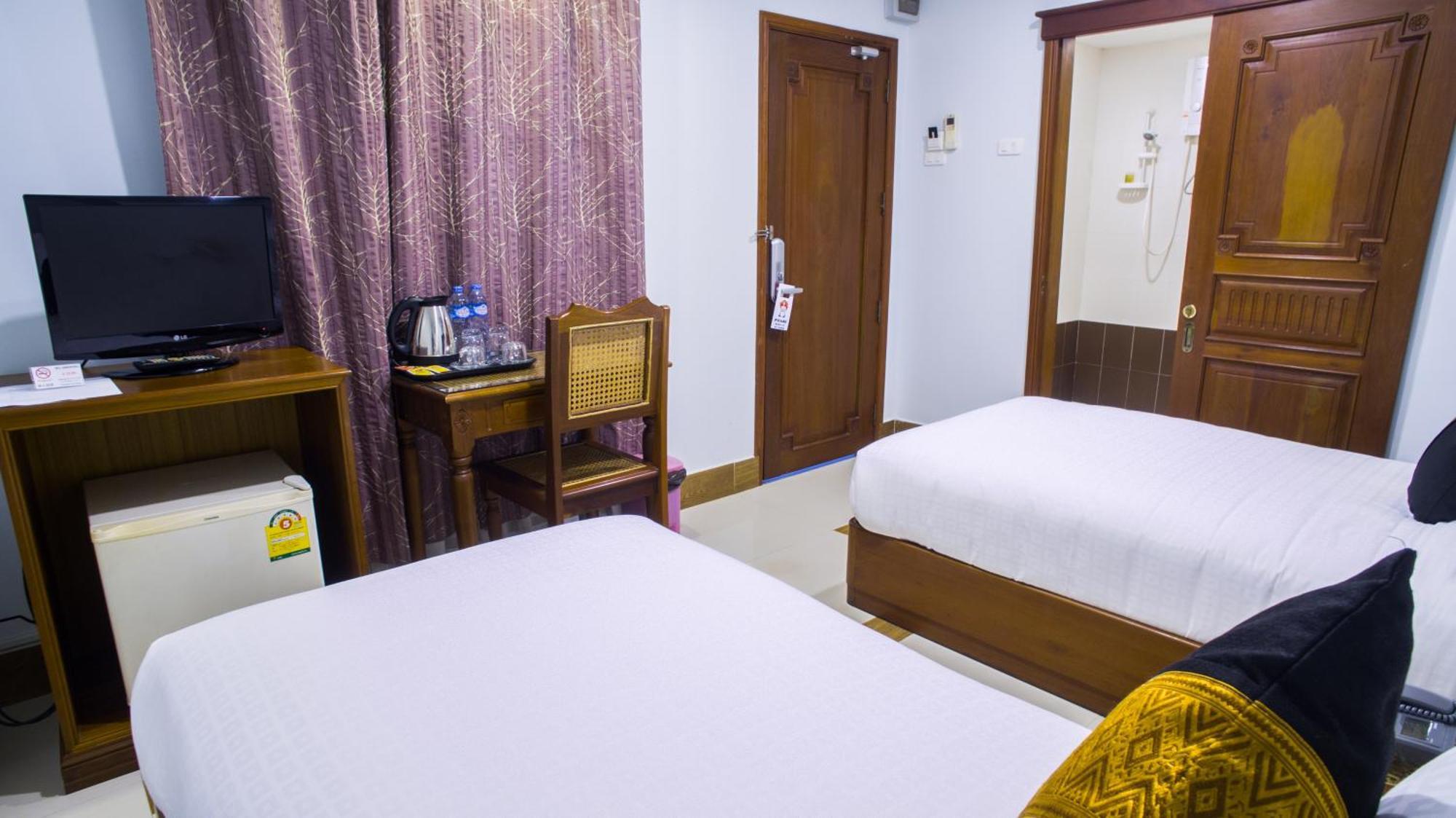 Family Boutique Hotel Вьентьян Экстерьер фото
