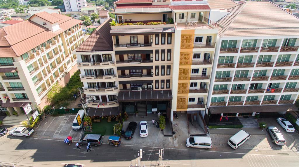 Family Boutique Hotel Вьентьян Экстерьер фото